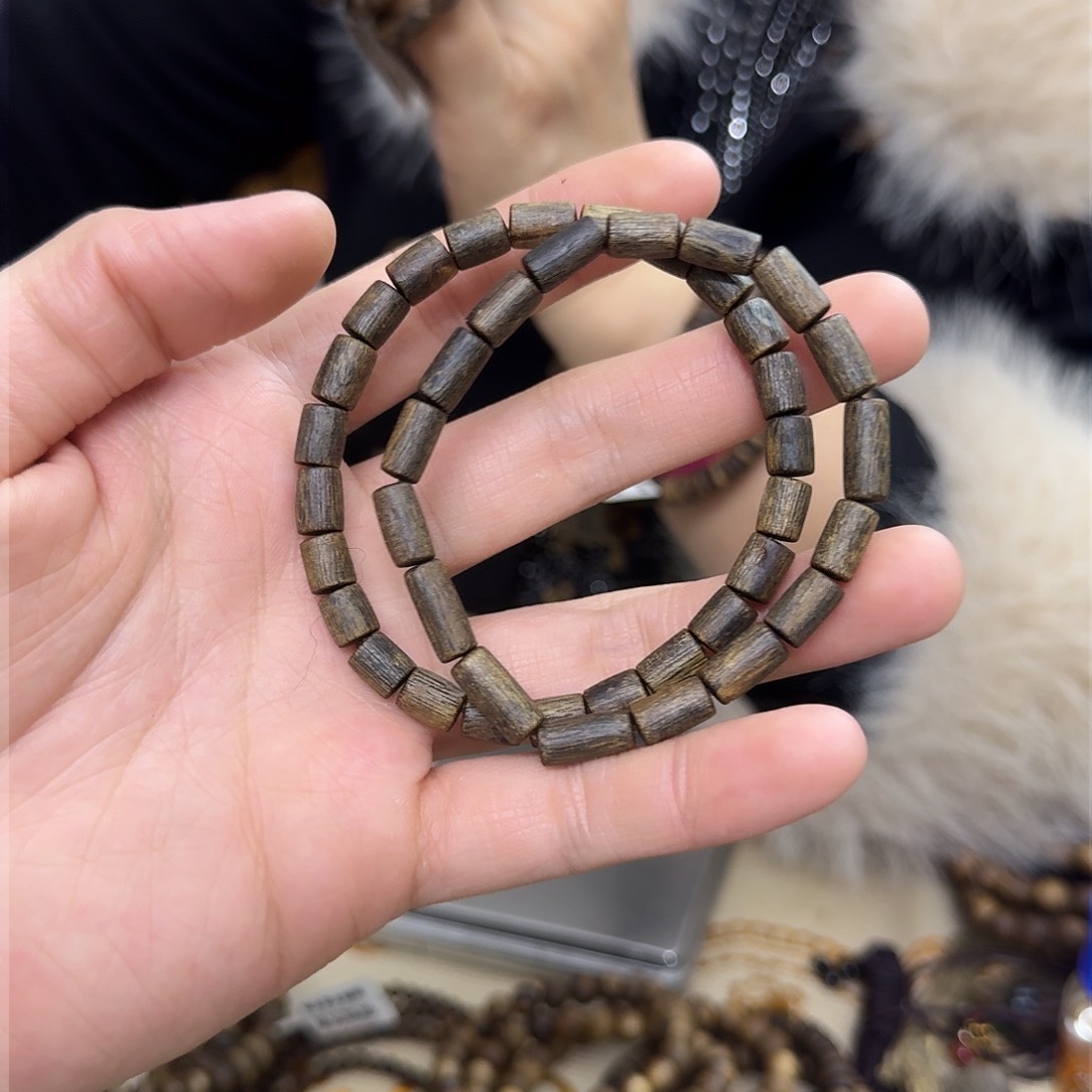 沉香木手串白棋沉水树心单圈 5 克多样性发一
