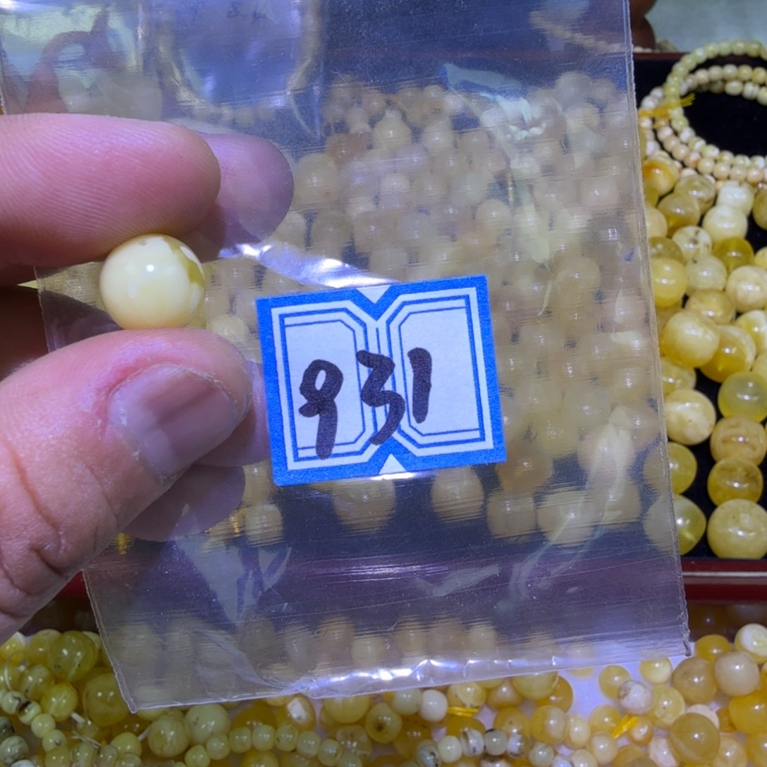 红***️蜜蜡未镶嵌珠宝奇石