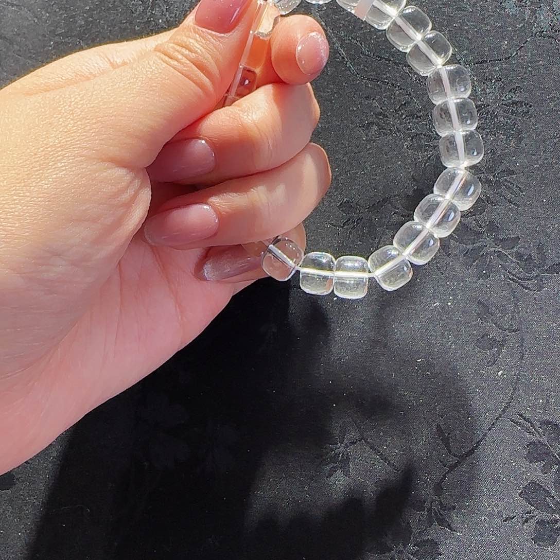 水晶手链未镶嵌?****水晶手串