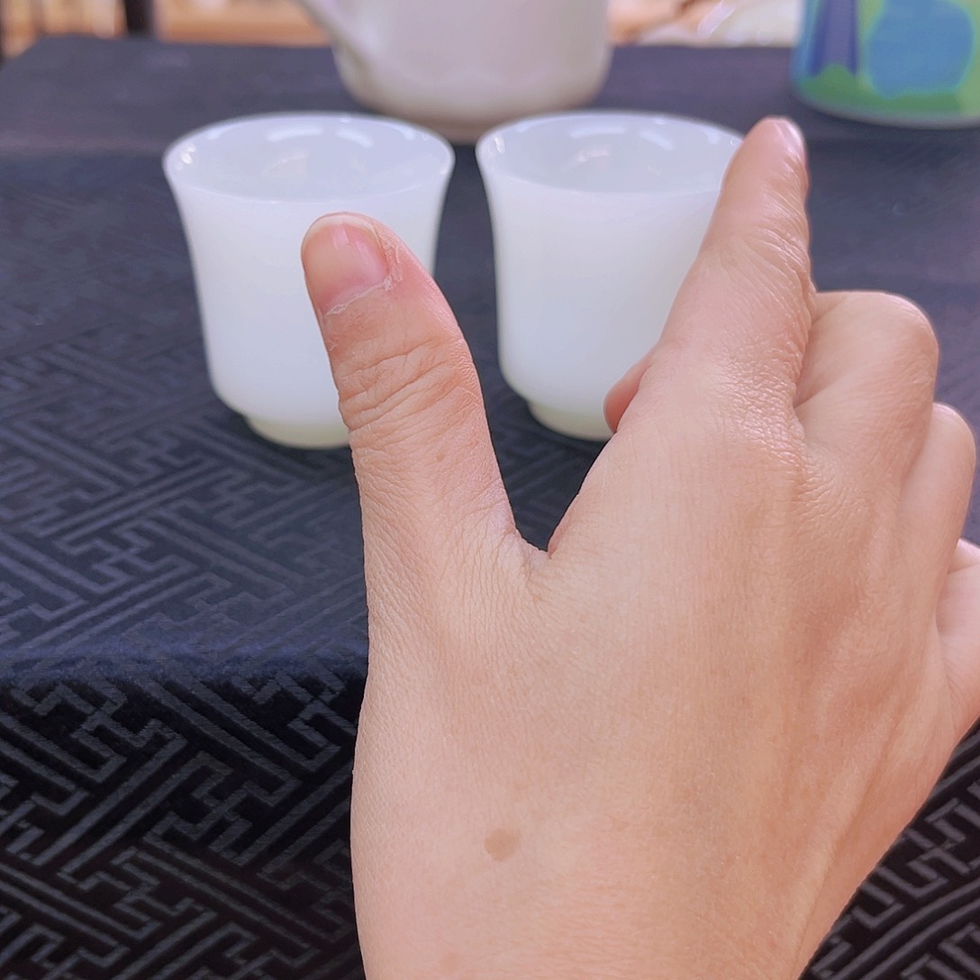 盖碗瓷赵**?高档皙白玉瓷马蹄客杯2个