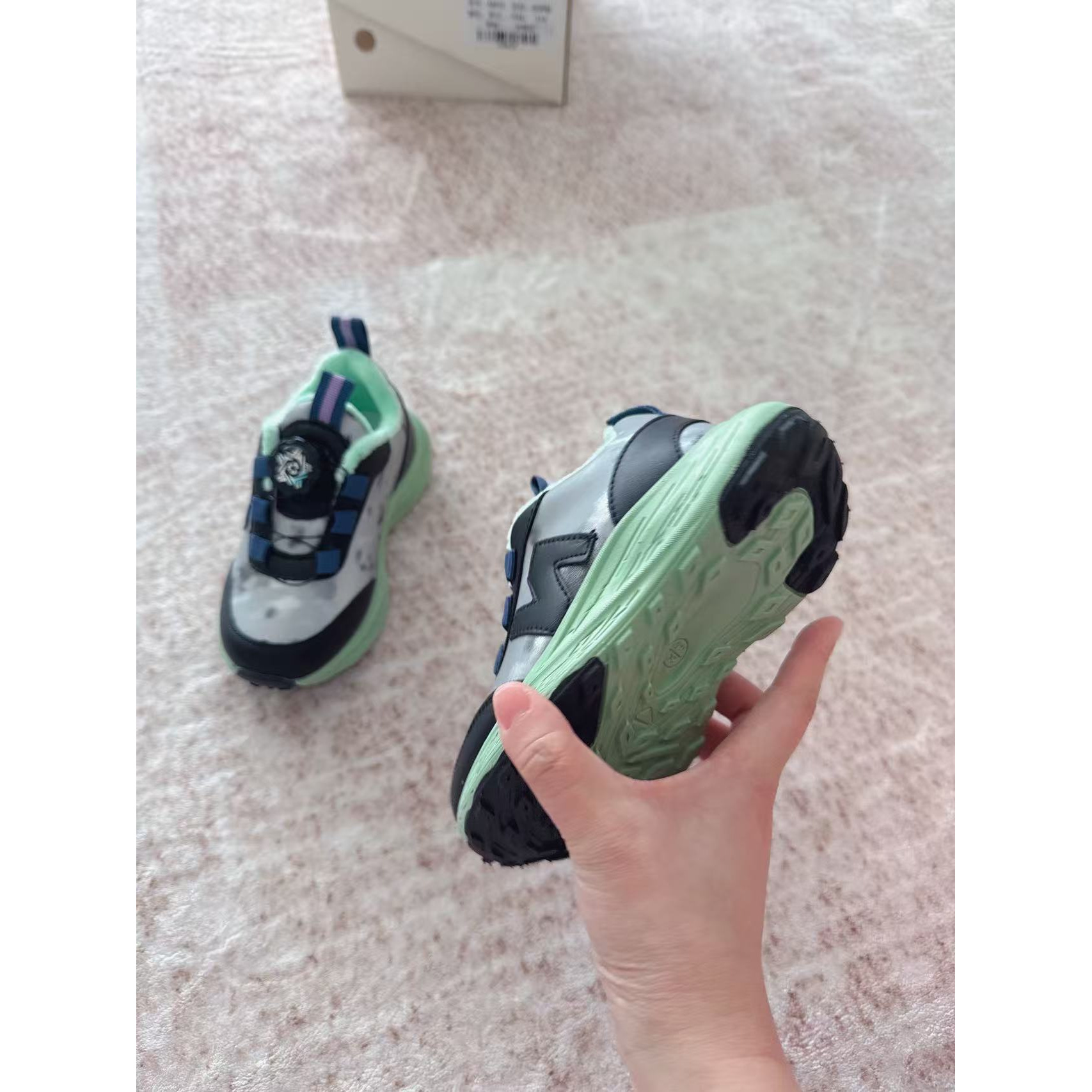 9916儿童时尚百搭舒适加绒赤兔款运动纽扣老爹鞋