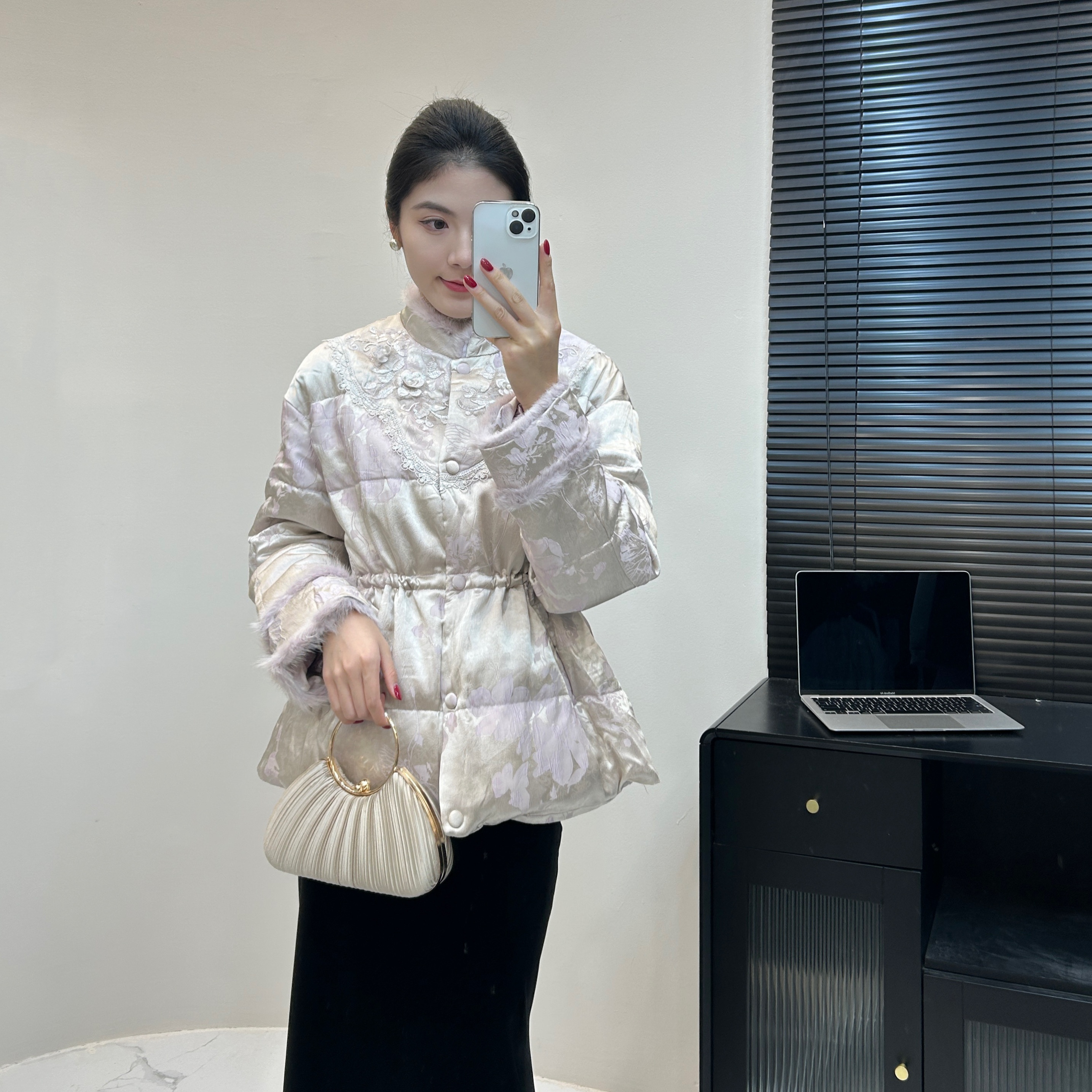 大宝姐【风花雪月 · 羽绒服】冬季新中式中长款收腰百搭羽绒服D855