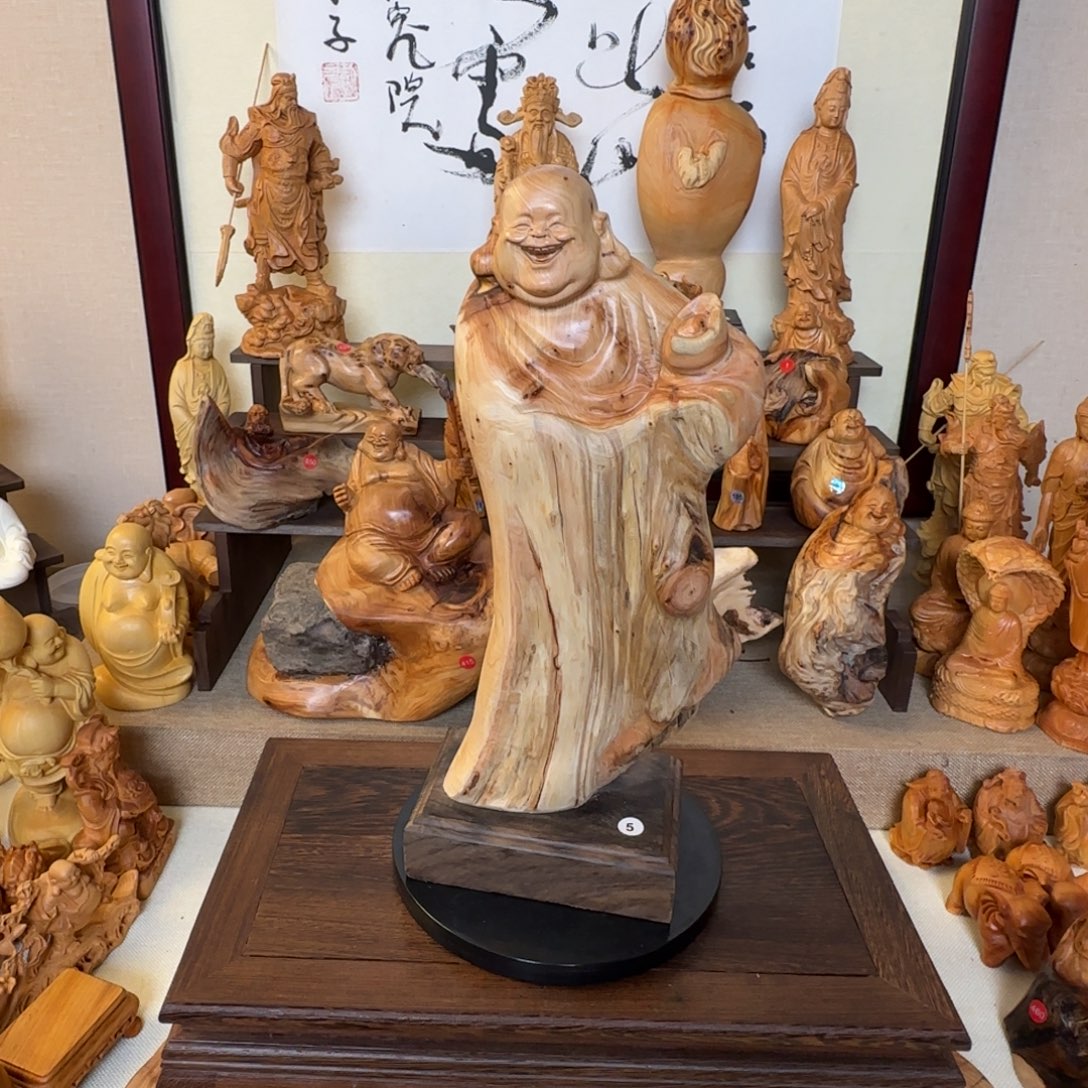 崖柏小木匠艺雕一物一拍