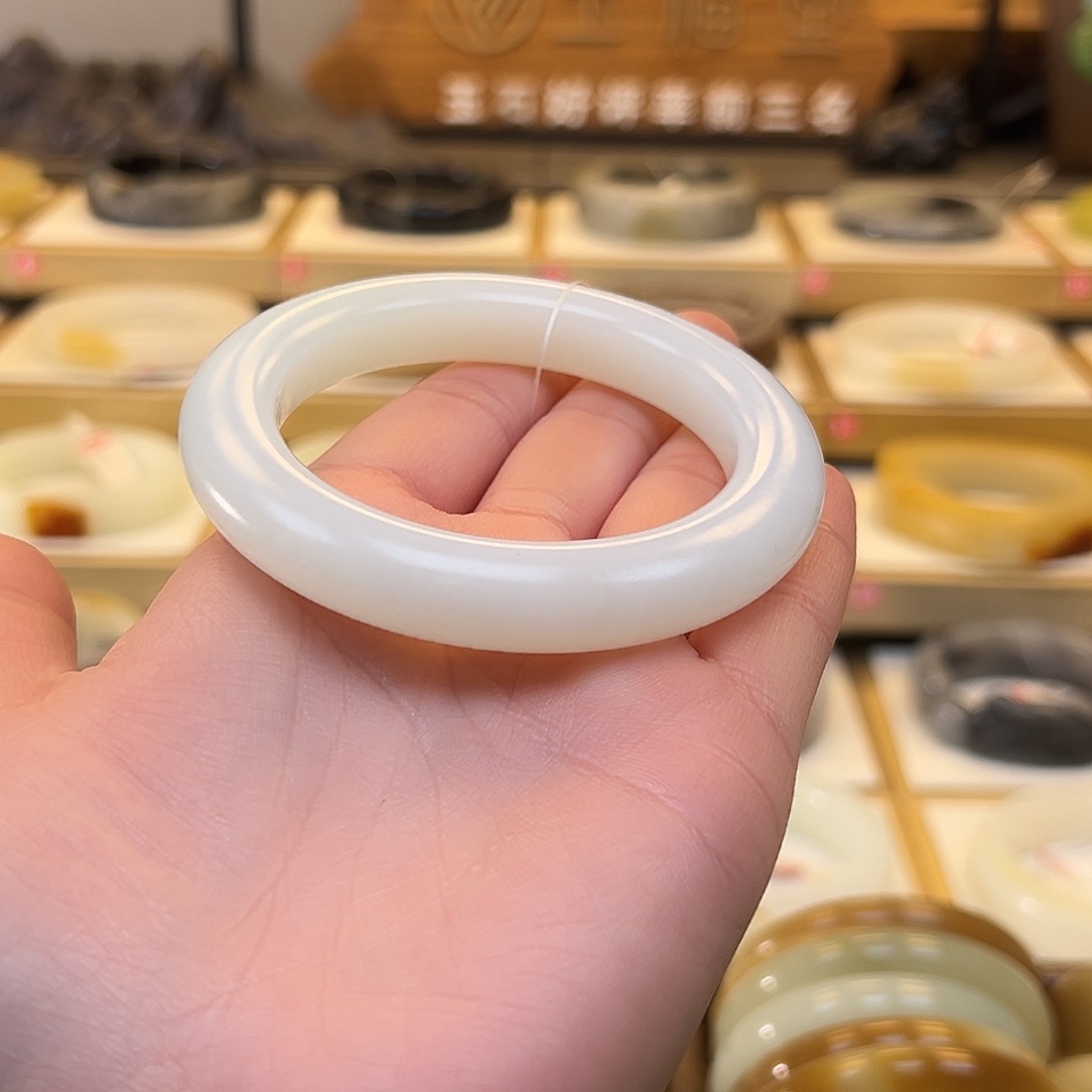 和田玉未镶嵌手镯15