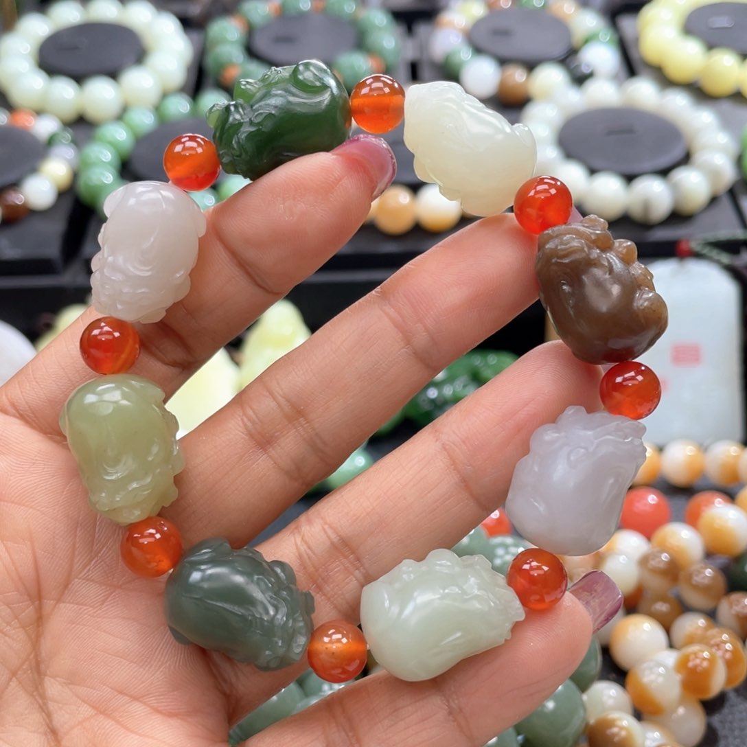 和田玉手串未镶嵌