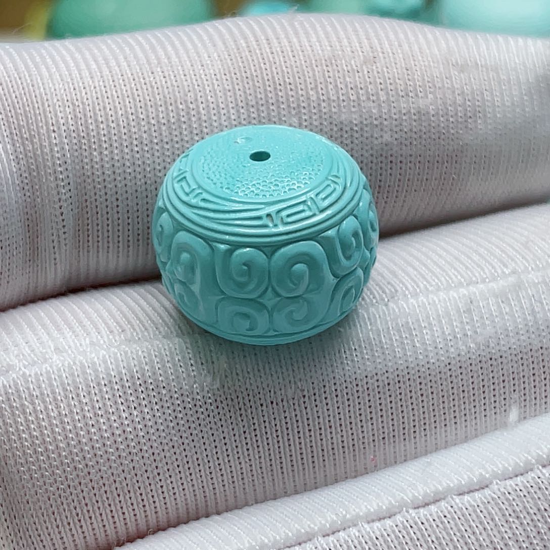 绿松石颈饰未镶嵌