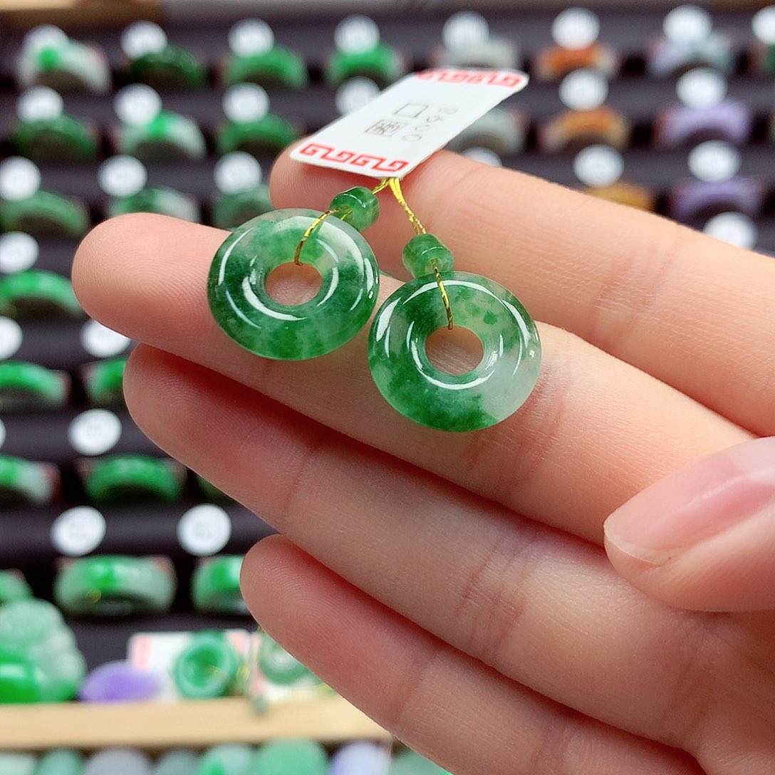 翡翠戒指未镶嵌甜甜圈一对