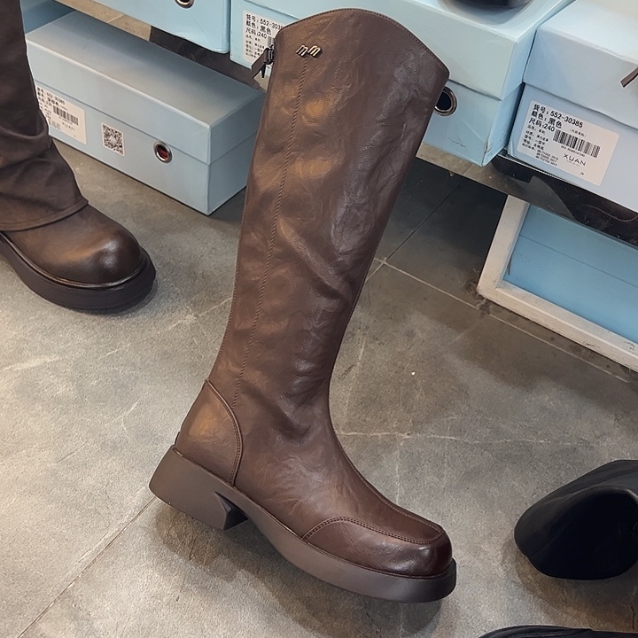 441426822棕色38码