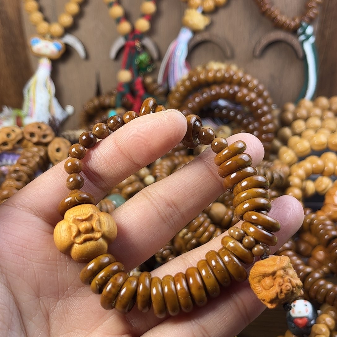 吊坠紫金鼠紫金鼠手串手持碗肠标题