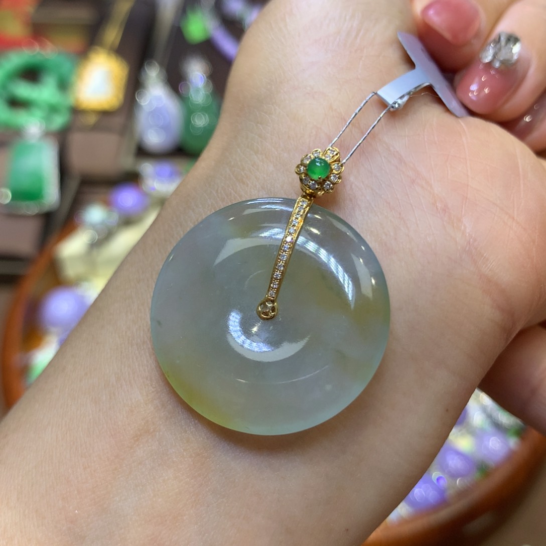 【闪购商品】翡翠18K金镶嵌颈饰翡翠