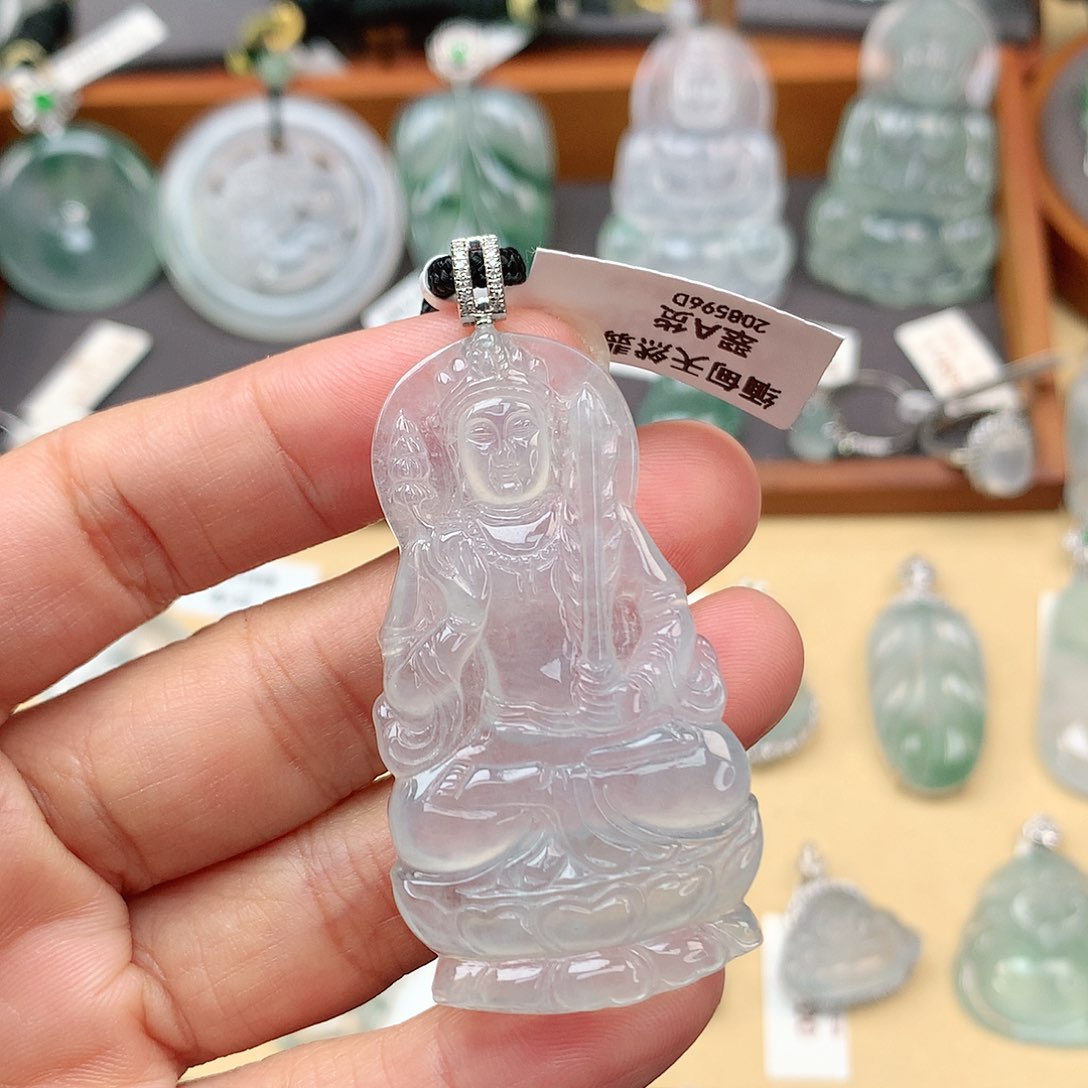 翡翠颈饰18K金镶嵌虚空藏