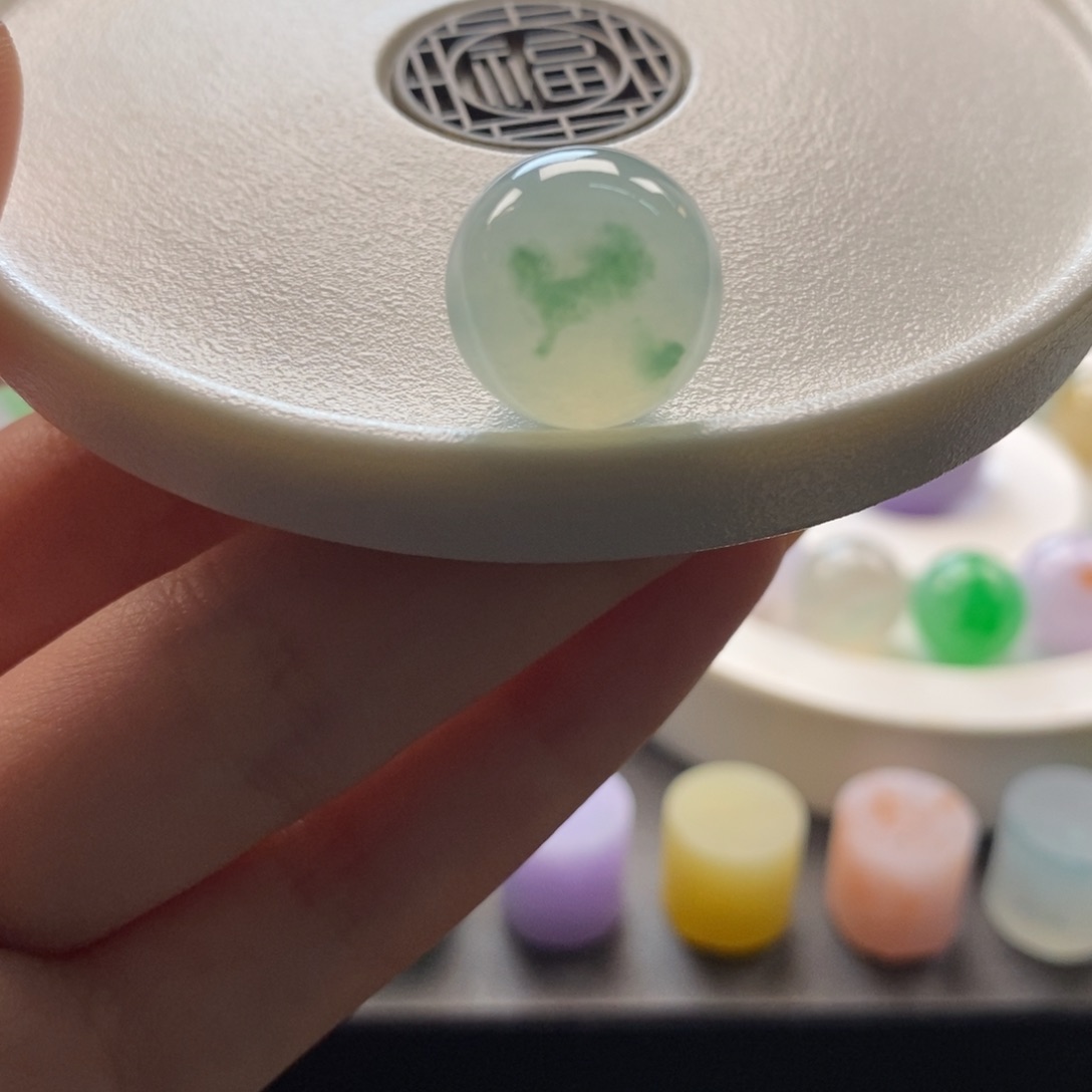 翡翠未镶嵌颈饰冰胶飘绿花圆珠卡13.80