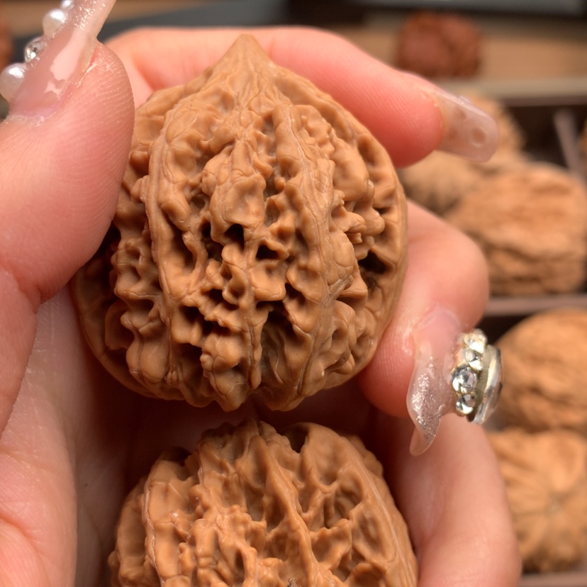 【闪购商品】文玩核桃把件?*子秦岭野生