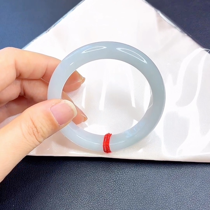 翡翠未镶嵌颈饰冰胶晴水