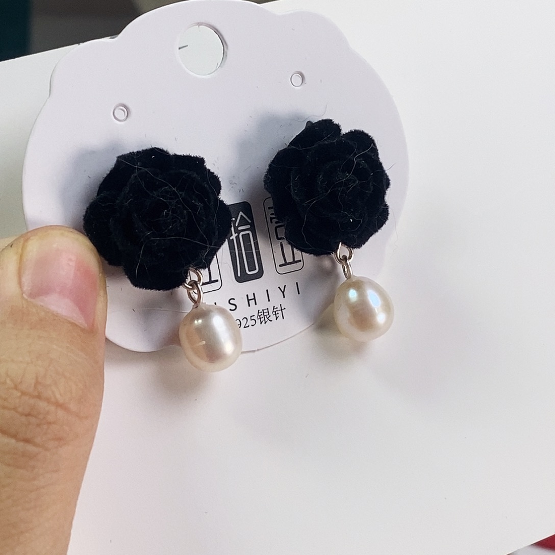 淡水珍珠耳饰未镶嵌