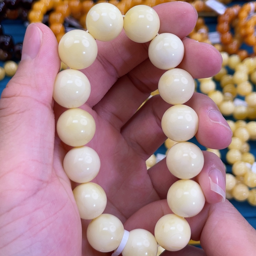 未镶嵌琥珀珠宝奇石20