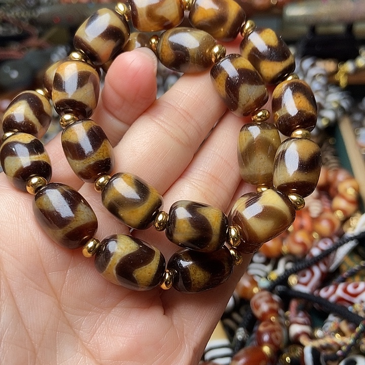 玛瑙/玉髓未镶嵌手链4发一条