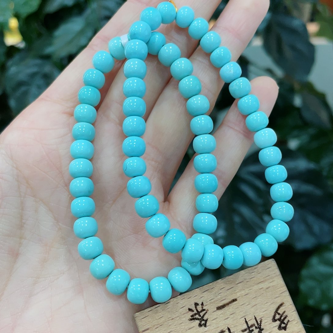 绿松石颈饰未镶嵌