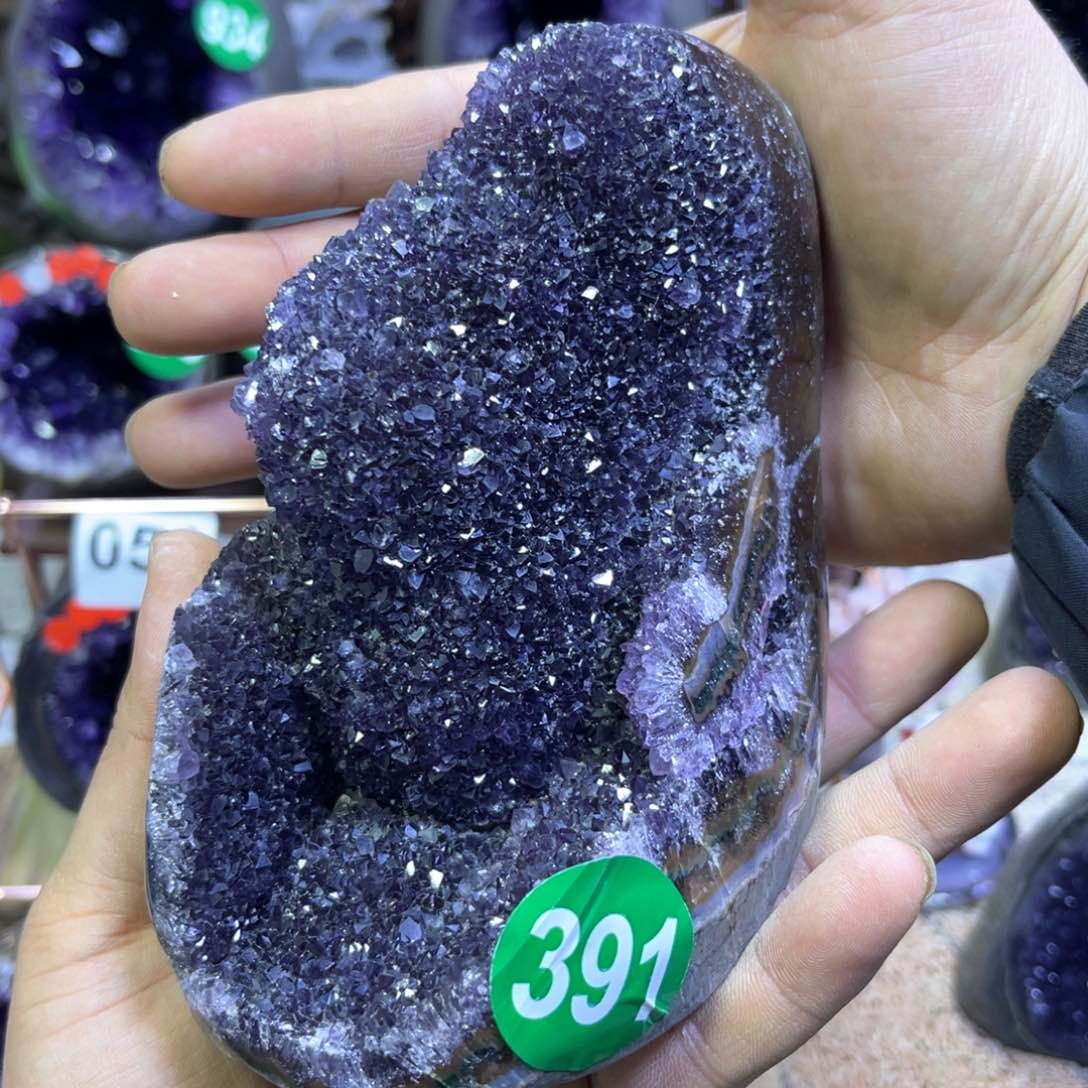 水晶摆件未镶嵌紫水晶