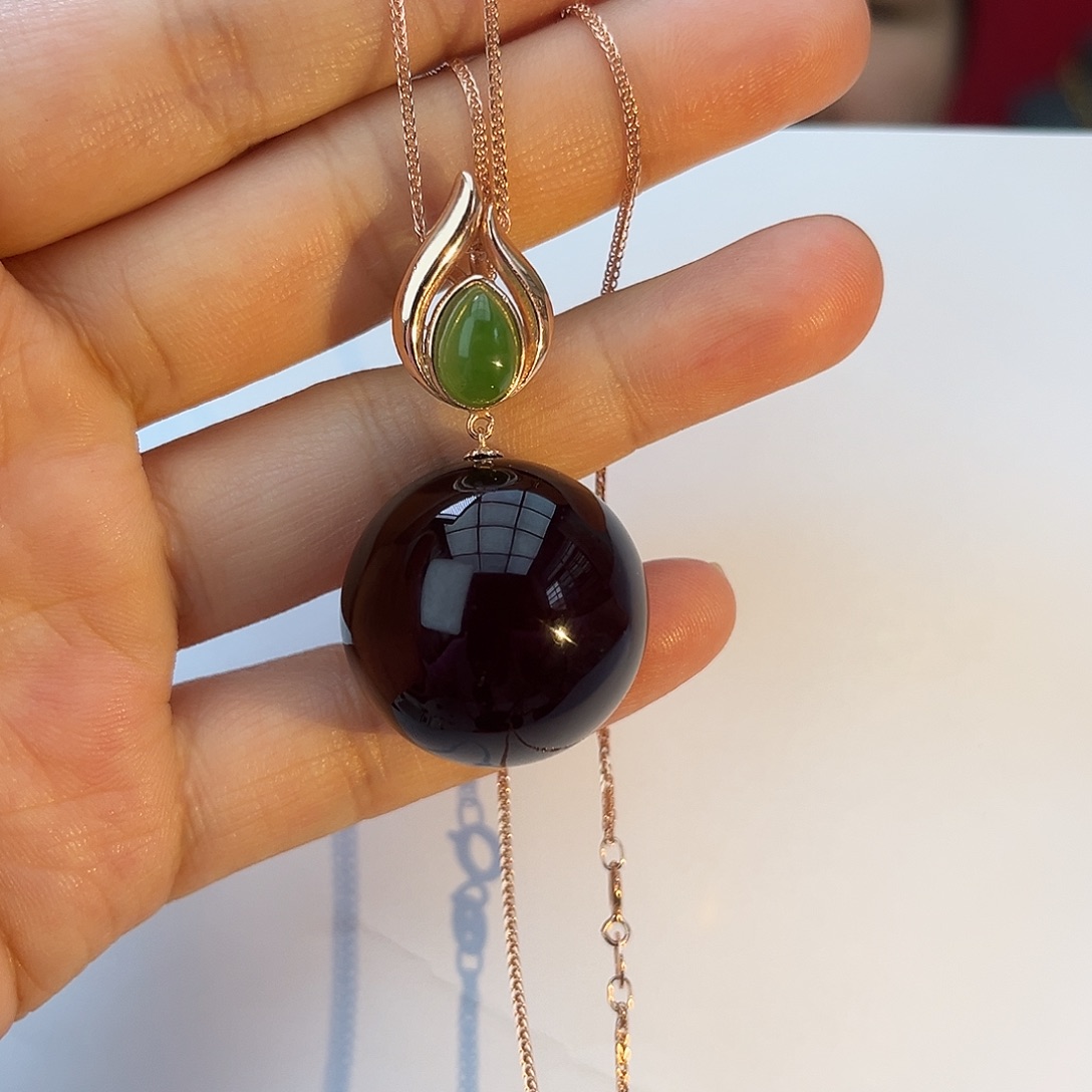 琥珀颈饰未镶嵌吊坠