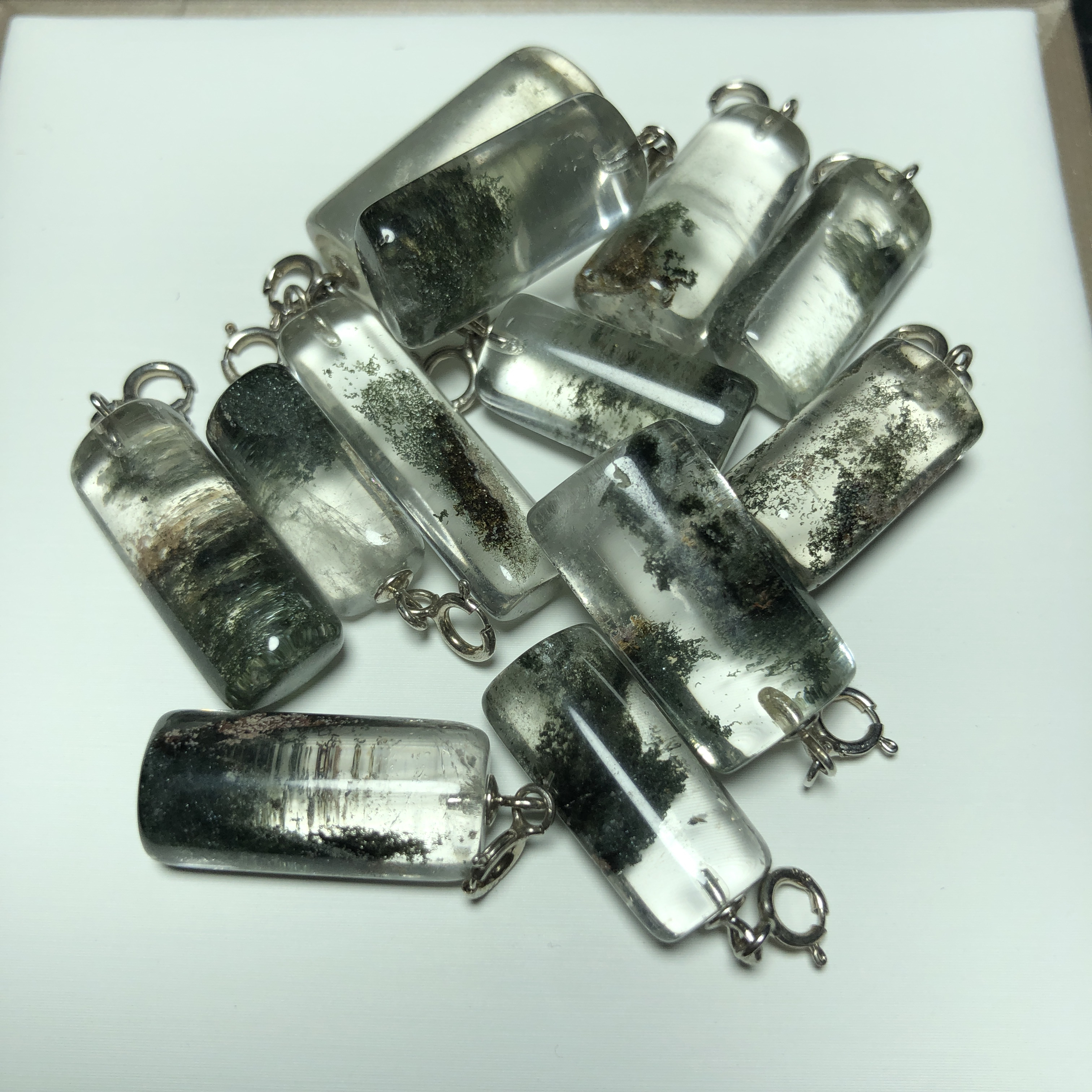 天然水晶绿幽灵四季彩幽灵水晶手工吊坠个性创意平安无事牌毛衣链