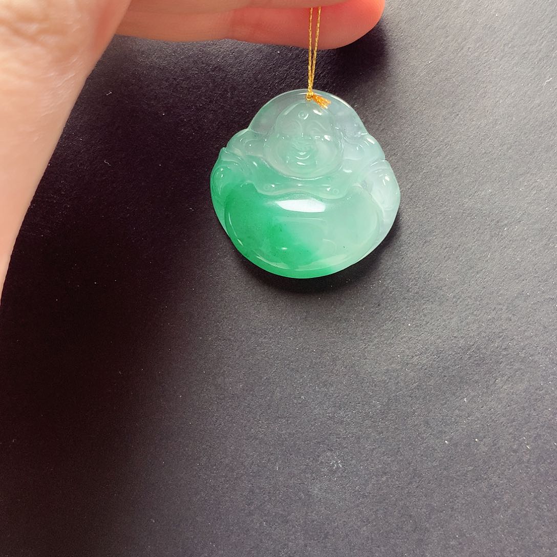 石英质玉未镶嵌颈饰