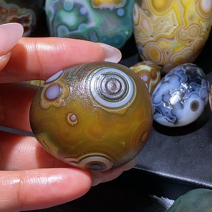 玛瑙/玉髓未镶嵌珠宝奇石9