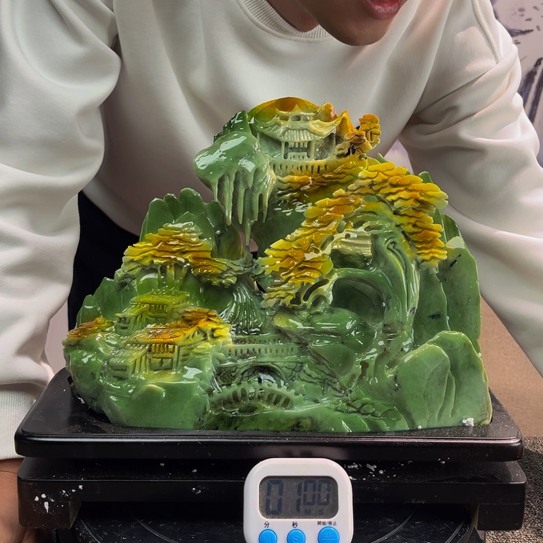 独***人玉玉摆件多色带底座