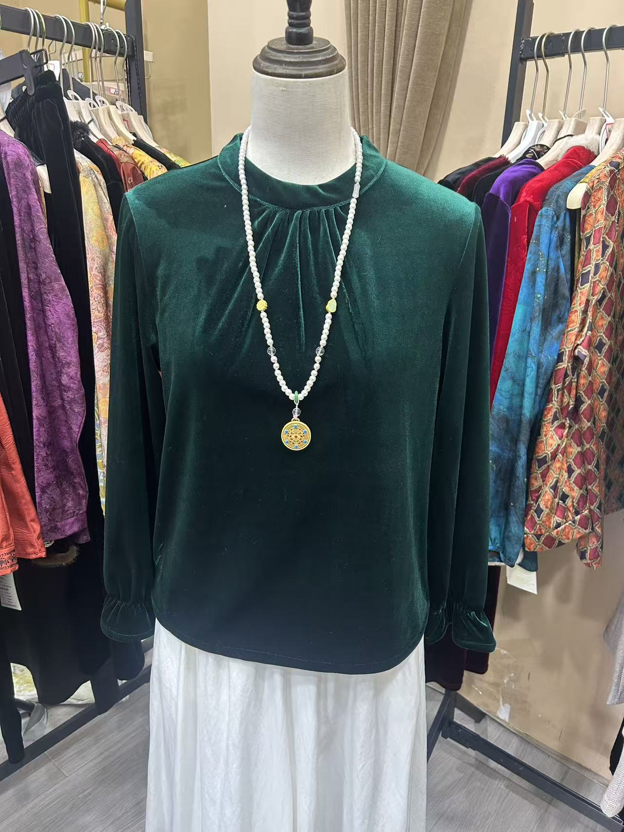 【锦夕】民族风常规纯色女装长袖圆领显瘦百搭绒衫气质洋气绿色763