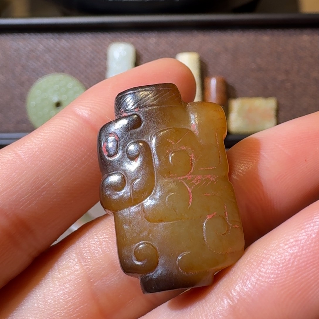 和田玉（糖玉）笔搁未镶嵌度*