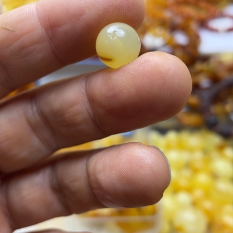 手串蜜蜡未镶嵌吊坠