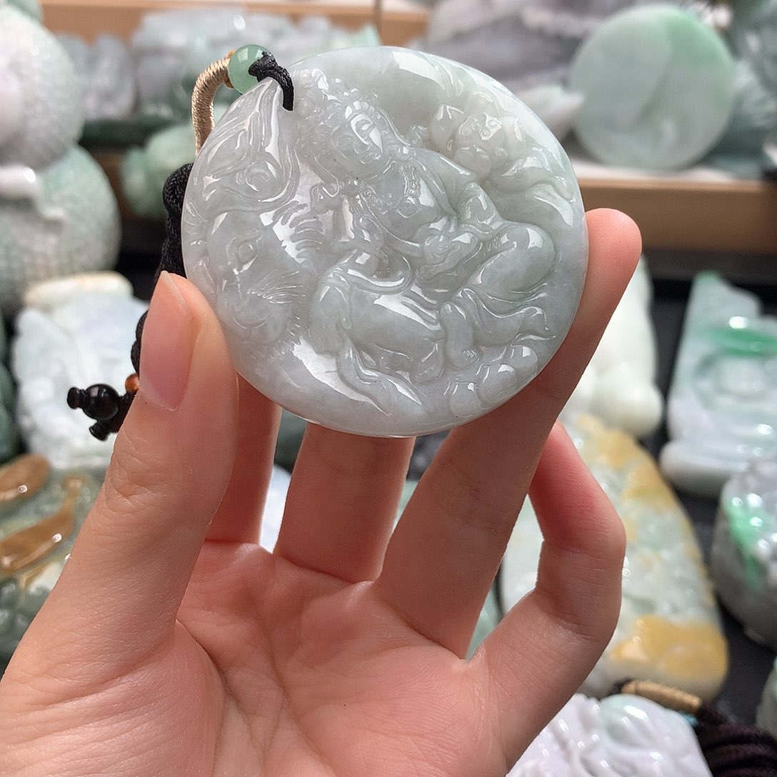 吊坠(不含链)未镶嵌翡翠
