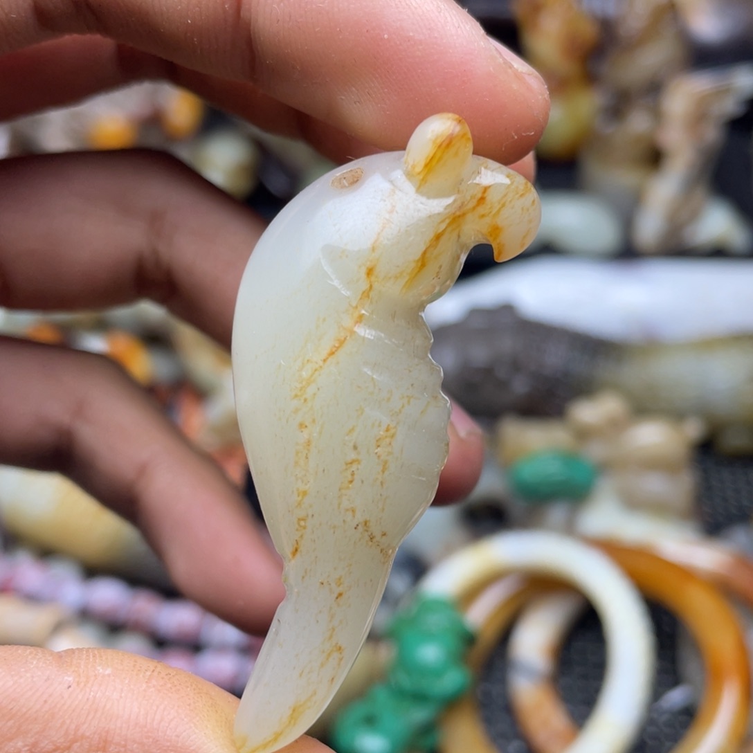 和田玉（糖玉）未镶嵌挂件