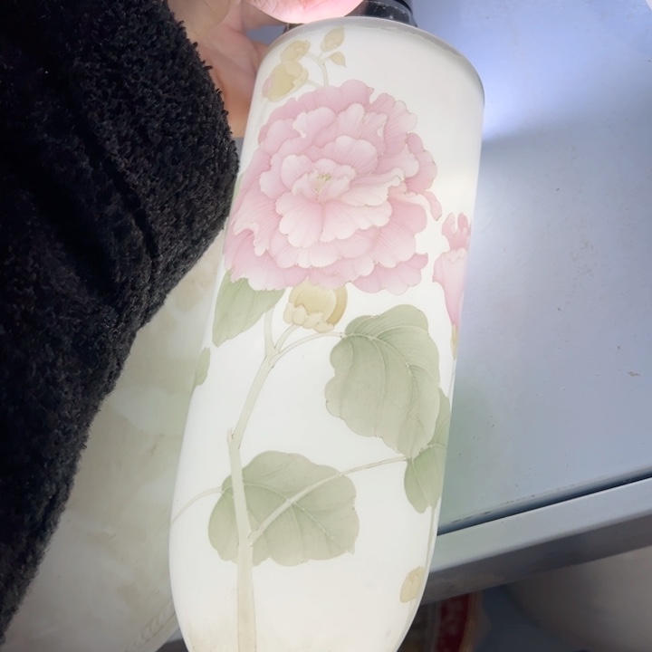 杯手绘大球泥花瓶一个