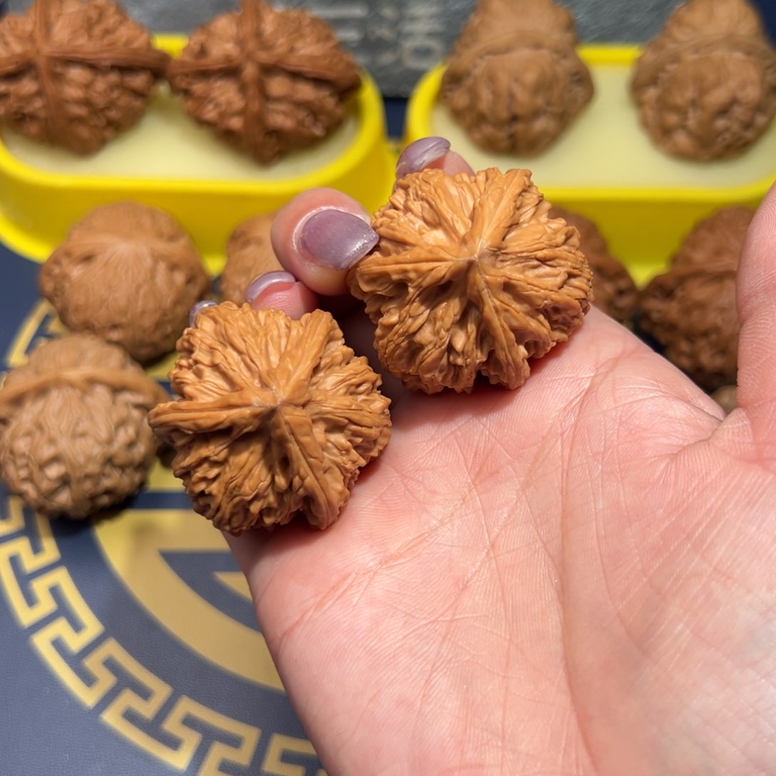 文玩核桃把件文山三棱37