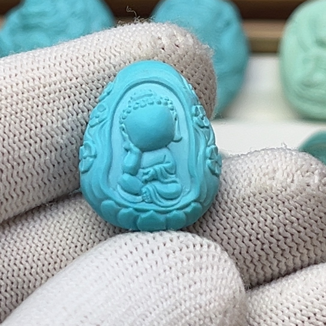 绿松石未镶嵌珠宝奇石