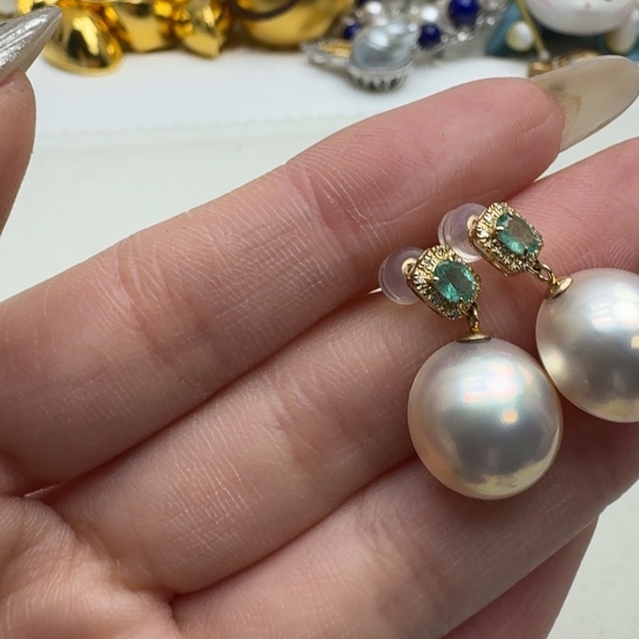 拼合珍珠（马贝珠）耳饰18K金镶嵌