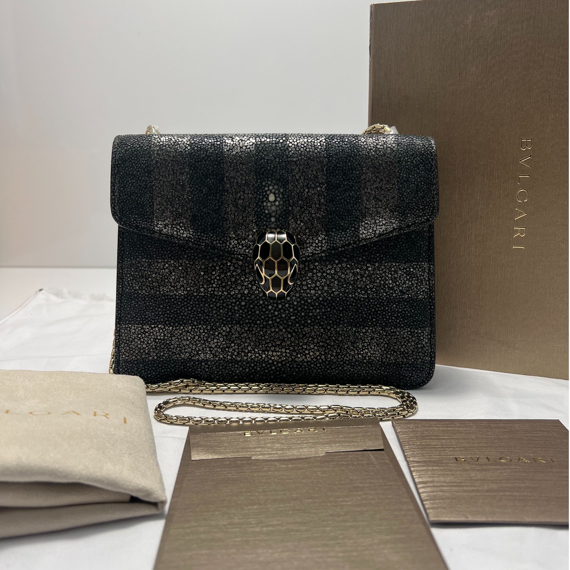 99新 BVLGARI/宝格丽 限量款黑珍珠鱼小号/单肩时尚女士包