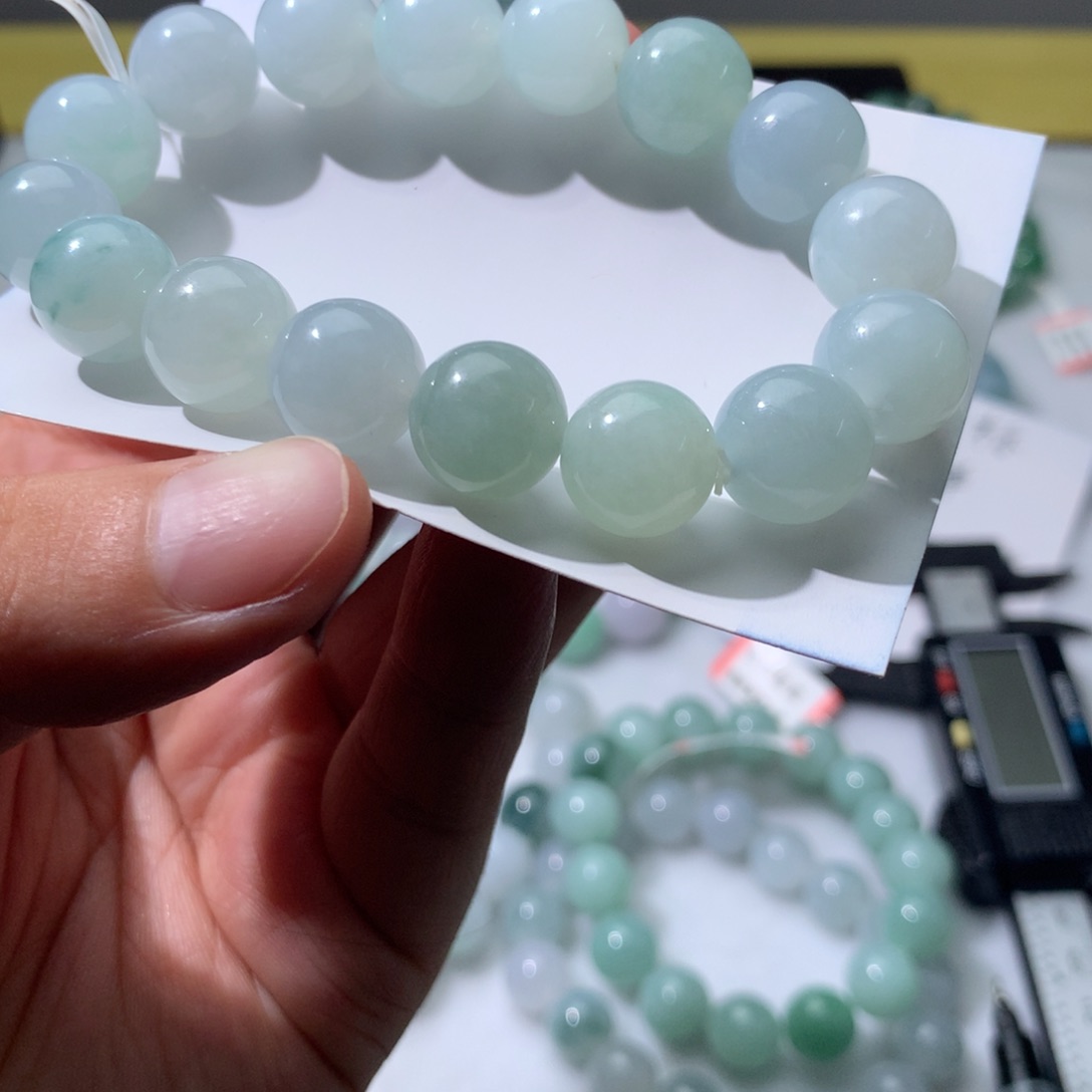 翡翠未镶嵌吊坠(不含链)-****