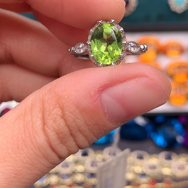 戒指橄榄石银S925镶嵌