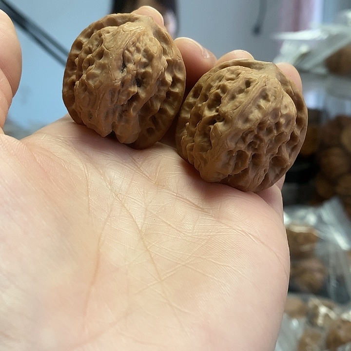 文玩核桃把件35野狼蜡皮