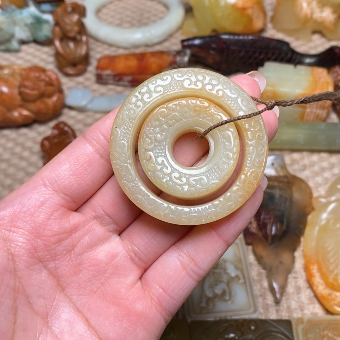 白玉菩提吊坠白玉菩提白玉菩提摆件