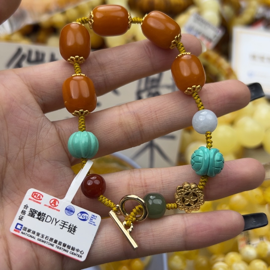 琥珀珠宝奇石未镶嵌
