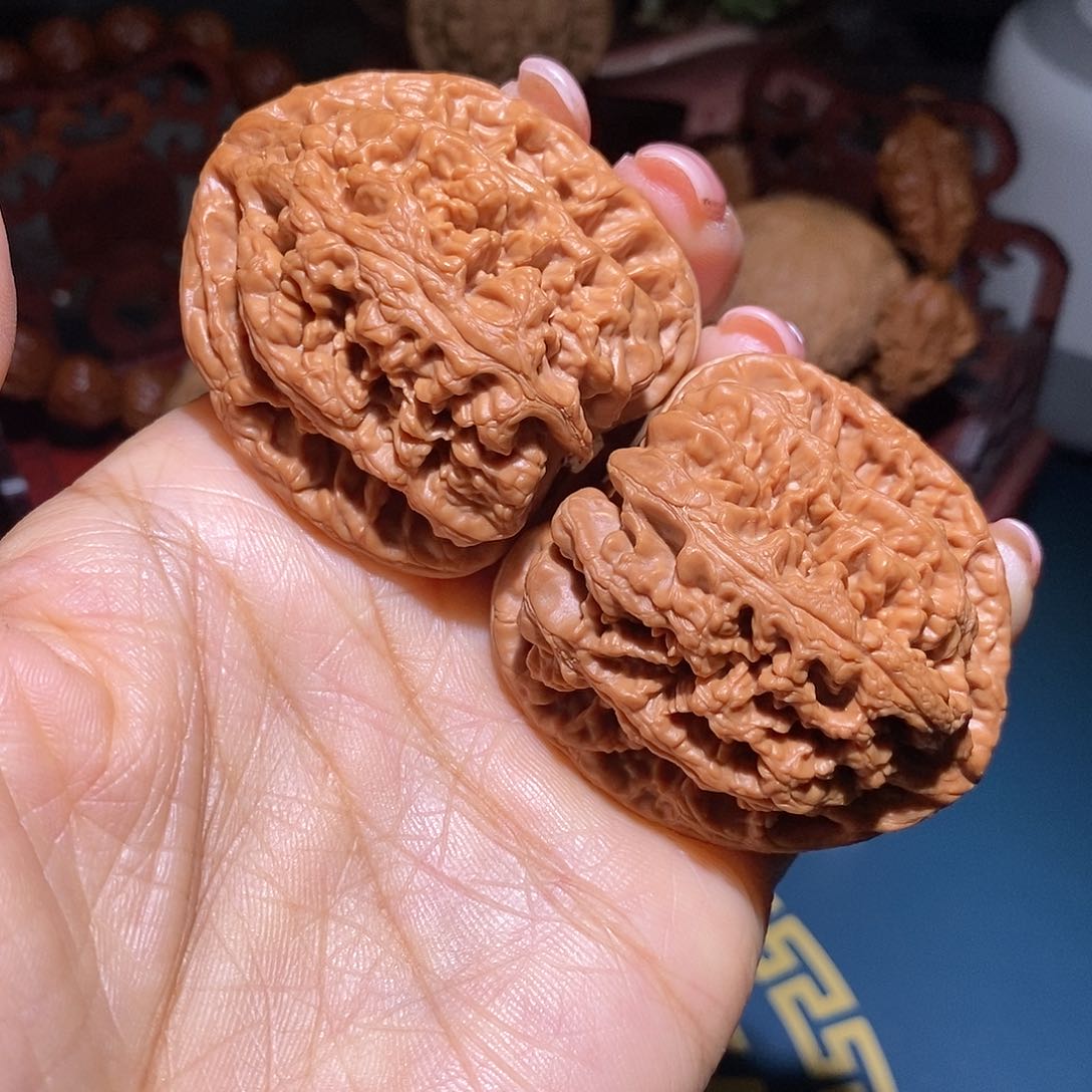 文玩核桃把件43.5粗筋