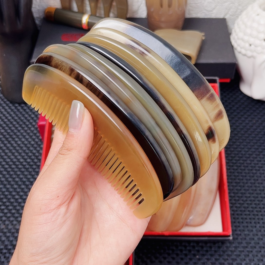 手工制作纯牛角梳子