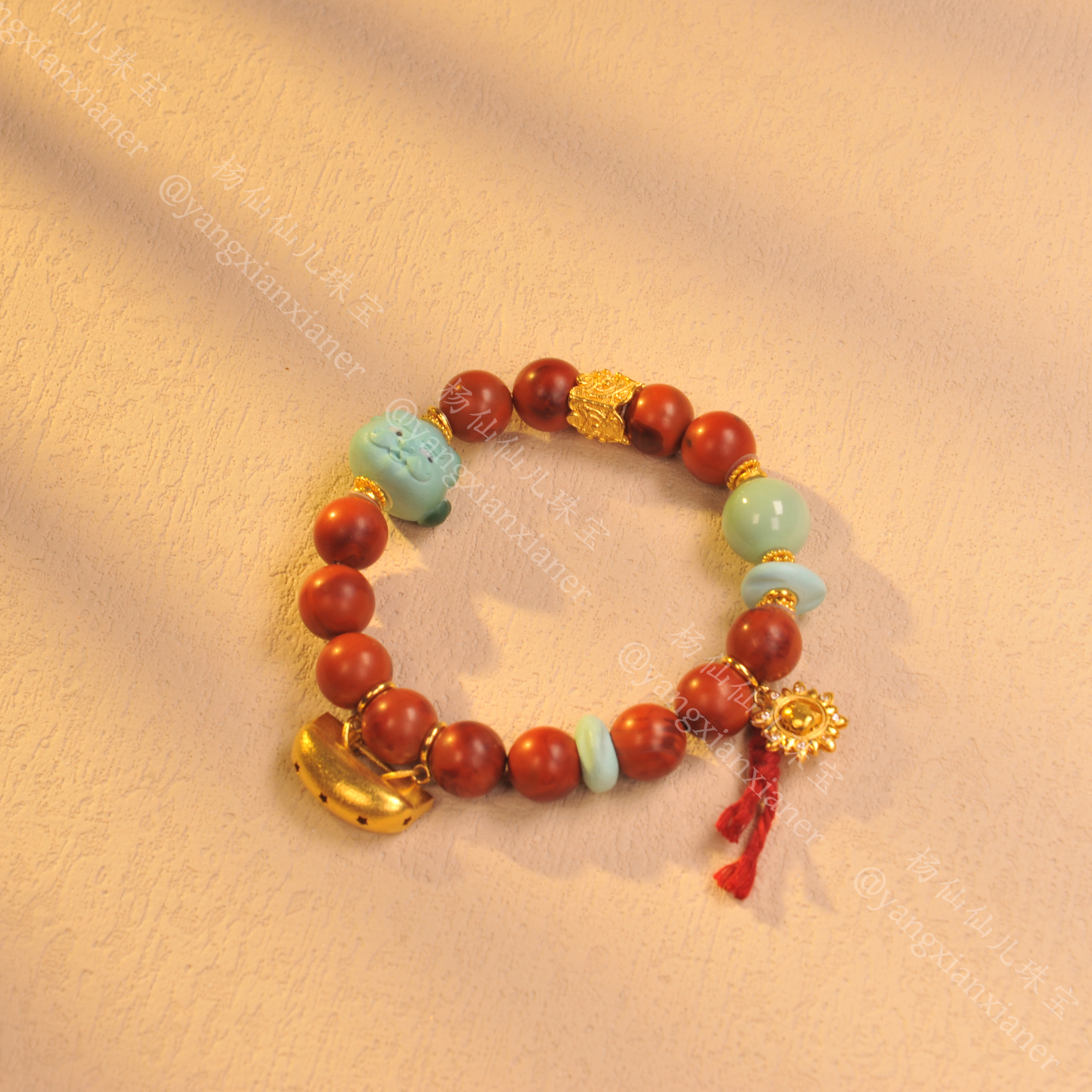 【杨仙仙珠宝】18K厚金镶嵌原矿南红（9mm+）多宝手串-5210