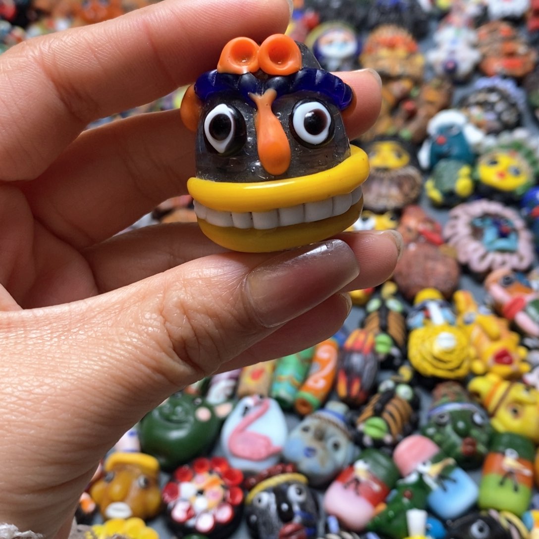 琉璃颈饰印度尼西亚大牙