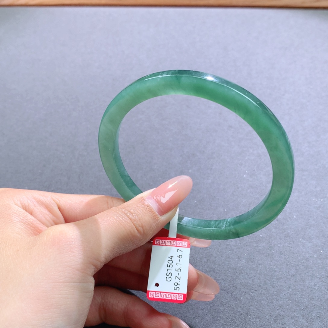 翡翠手镯未镶嵌天然翡翠叮当镯美人镯