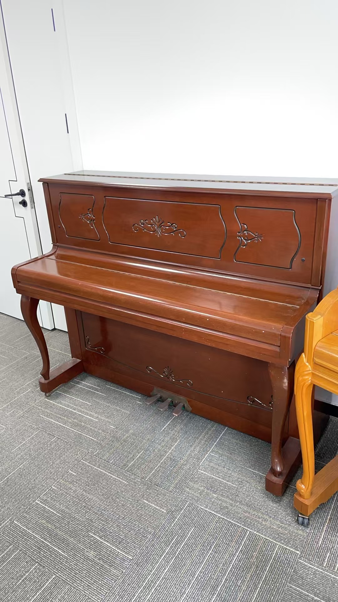 三益钢琴家用118型号