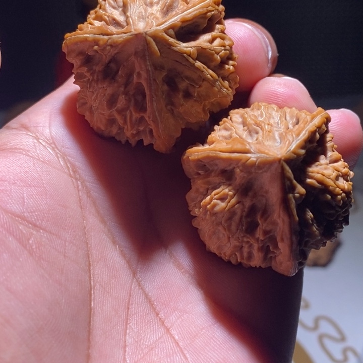 把件文玩核桃阿*文山三棱